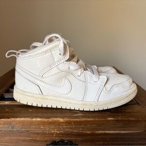 Nike Kids Air Jordan 1 Mid White High-Top Sneakers